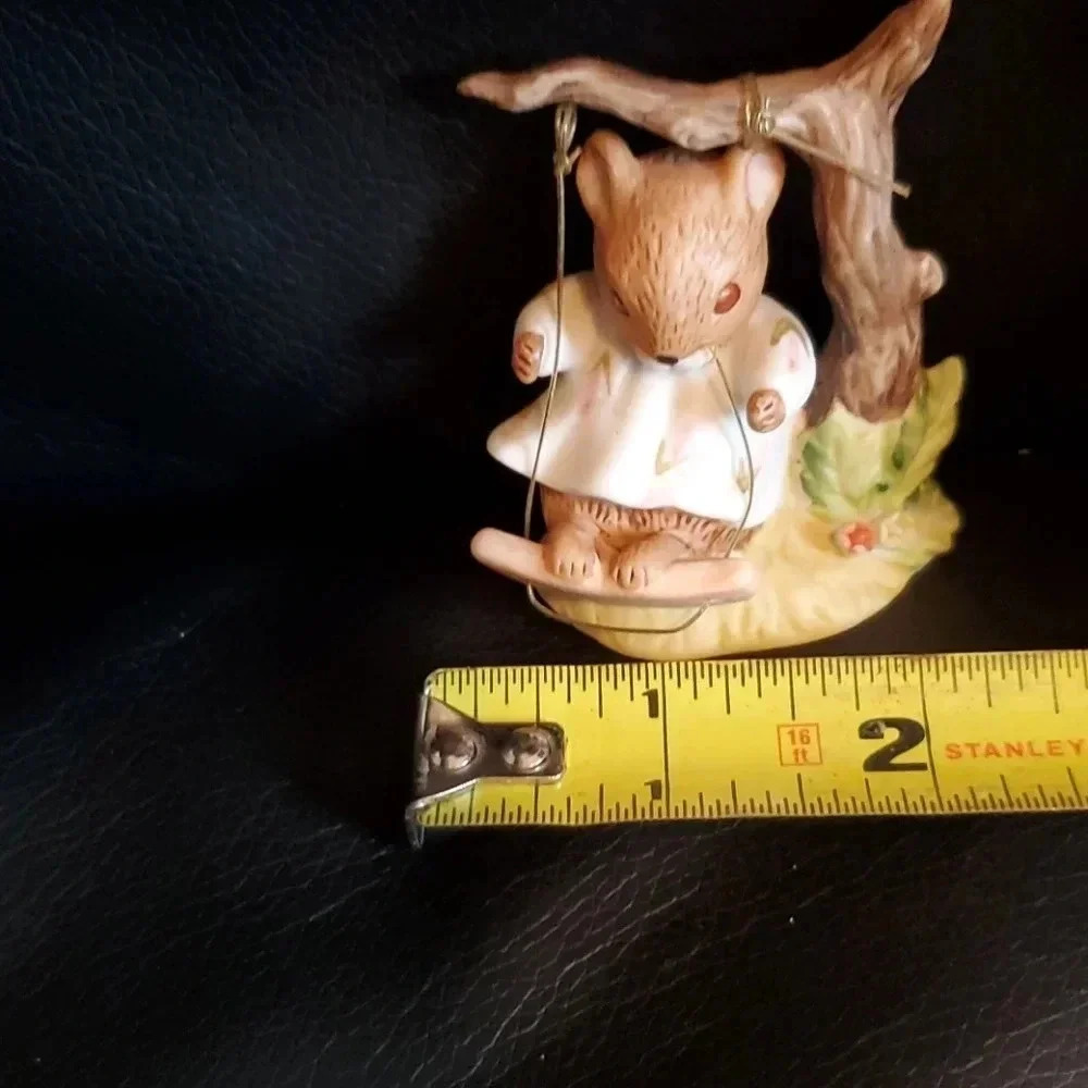 Enesco vintage bunny on swing - Picture 5 of 5